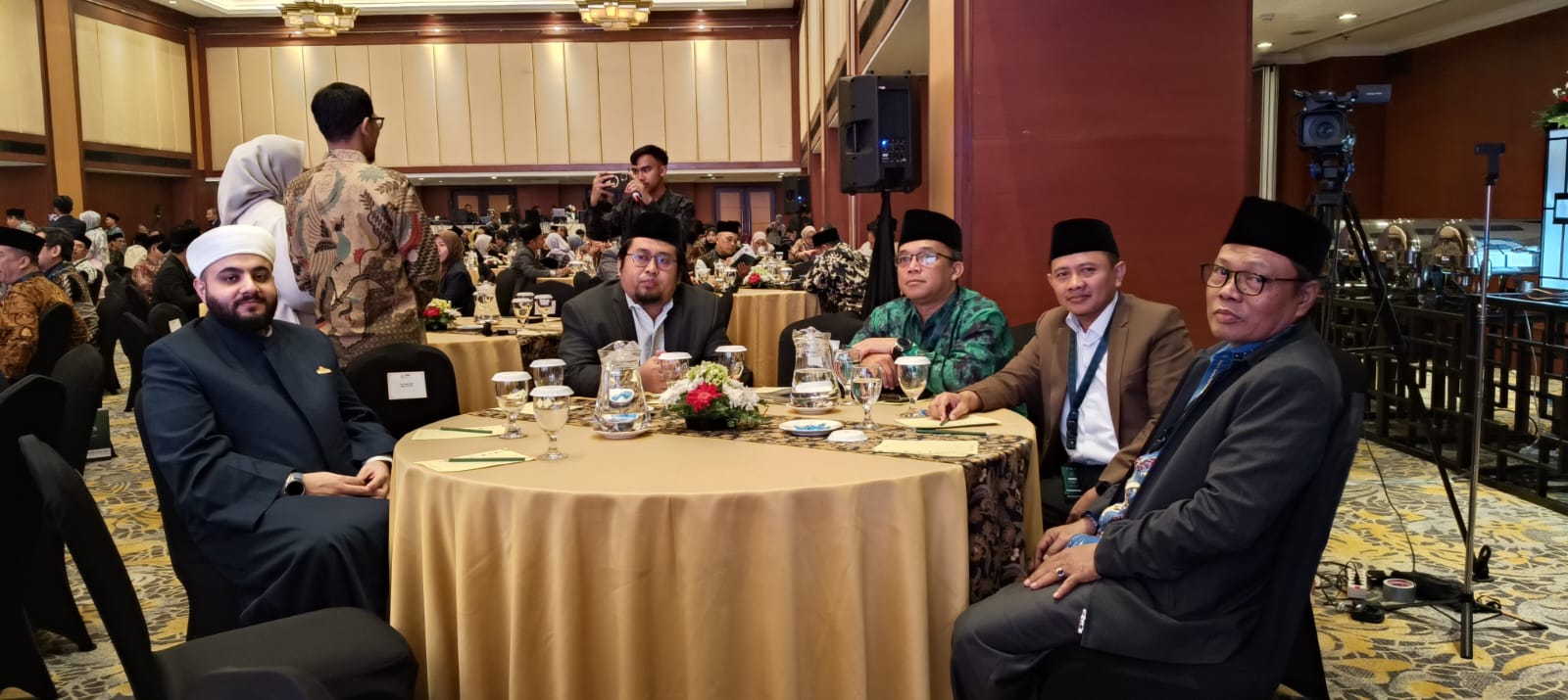 Pesan 100 Tahun Gontor: Konstruksi Kurikulum Holistik